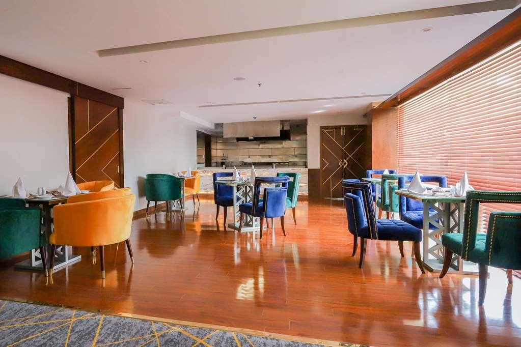 Best Western Premier 伊斯兰堡 餐厅 照片